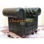 Classic 21 Antikgruen Chesterfield Garnitur