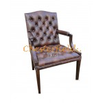 King  Antikbraun (A5) Chesterfield Armstuhl